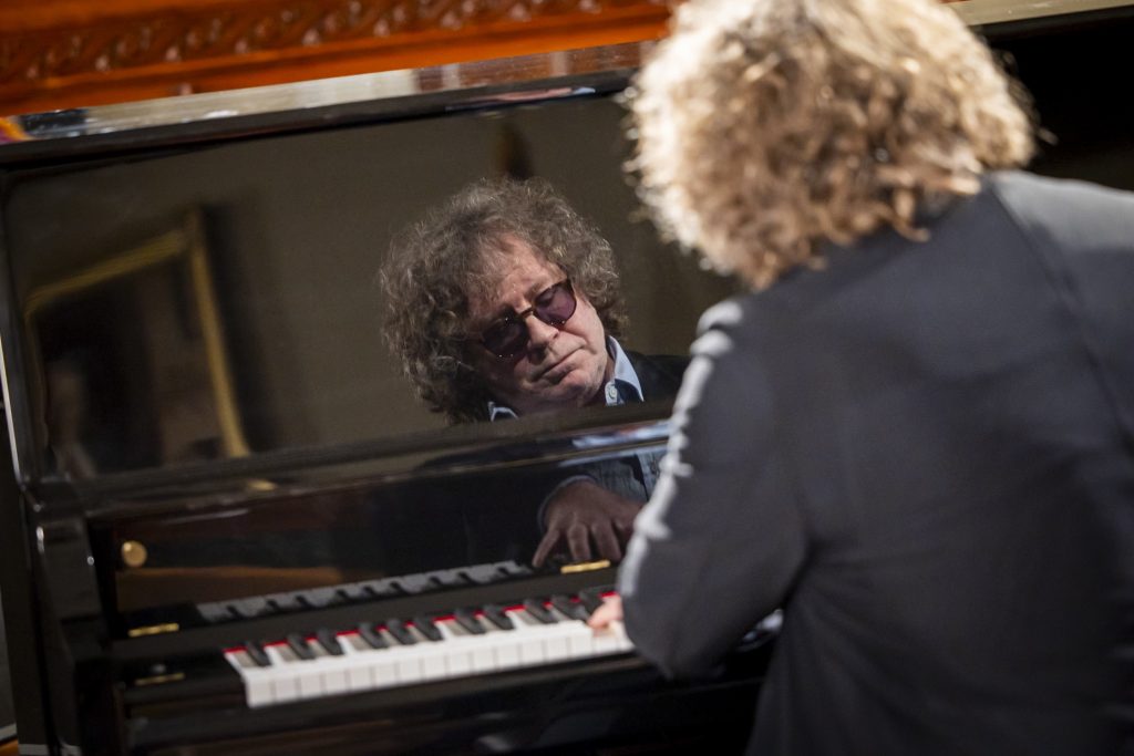 Composer Randy Edelman Releases the Most Romantic Song Ever â€œThe Italian Starâ€